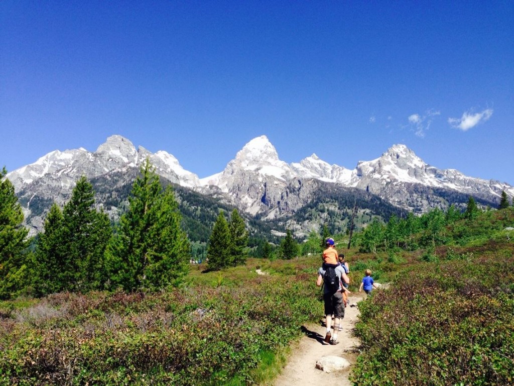 Hiking to Taggart Lake