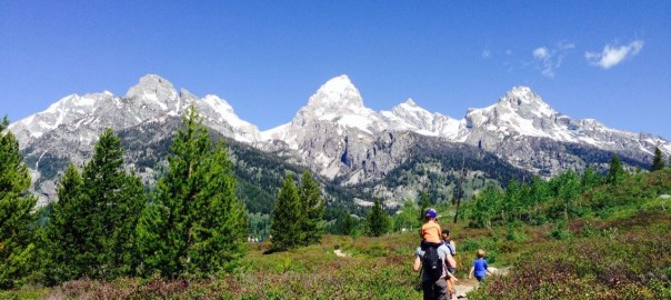 Hiking to Taggart Lake